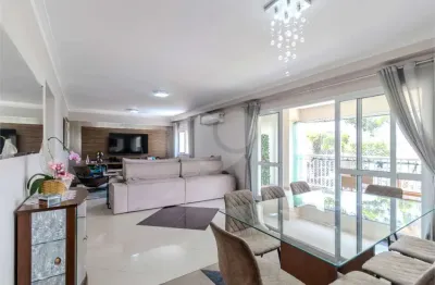 Apartamento à venda com 3 quartos, sendo 3 suítes, no condomínio Vista Golf, São Paulo - SP