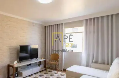 Apartamento reformado com 64m² 2 dormitórios, sala ampla, área de serviço 1 vaga fixa coberta