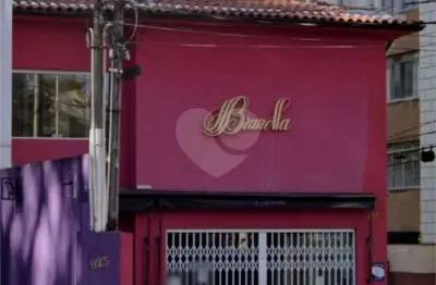 Casa à venda na Rua Abílio Soares, Paraíso, São Paulo