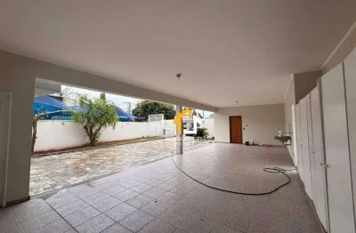 Casa comercial com 2 salas para alugar na Rua Francisco Cal, Nova Redentora, São José do Rio Preto