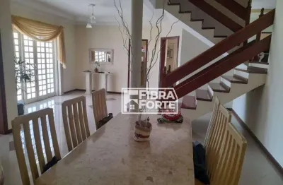 Linda casa no taquaral em bolsão tranquilo  4 dormitórios sendo 3 stes