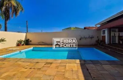 Casa térrea à venda no jardim aurélia  440 metros 4 quartos sendo 3 suites