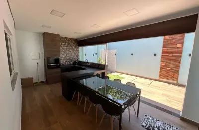 Casa com 3 quartos à venda na Rua Padre Eugênio, Jardim Jacinto, Jacareí