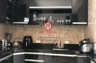 Casa com 2 quartos à venda na Rua Juscelino Kubitschek de Oliveira, Jardim Mesquita, Jacareí