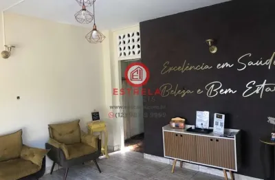 Casa com 9 quartos à venda na Rua Danton Siqueira Malta, Jardim Santa Maria, Jacareí