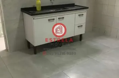 Casa com 4 quartos para alugar na Rua São Lucas, Centro, Jacareí