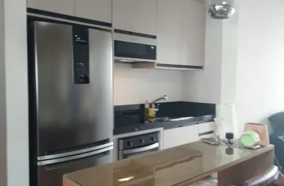Apartamento no último andar com uma linda vista!!! Completo com móveis planejados e eletrodomesticos!!!