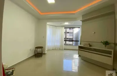 Apartamento à venda com 115m2 privativos 3 dormitórios sendo 1 suíte próximo ao mar em meia praia