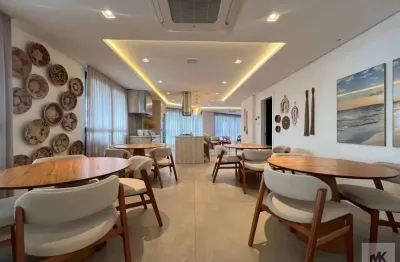 Vendo apartamento frente mar 3 suítes + 3 vagas de garagem + lazer completo pagamento facilitado direto com proprietário.