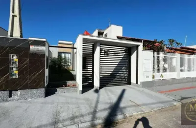 Casa com 2 dormitórios sendo 1 suíte + 1 vaga de garagem + pátio nos fundos pagamento facilitado em tijucas sc