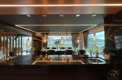 Duplex á venda 4 suítes sendo 2 máster com 270.00m² privativos mobiliado  pagamento facilitado  em meia praia de itapema