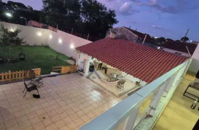 Sobrado com 5 dormitórios à venda, 240 m² por R$ 1.050.000,00 - San Fernando - Londrina/PR