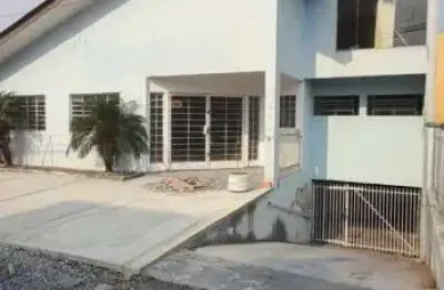 Kitinet para alugar, 50.00 m2 por r$1250.00  - capao raso - curitiba/pr