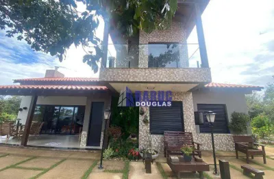 Vende-se linda casa com 03 quartos sendo 01 suíte no condomínio fechado quintas do brumado, 13km do centro da cidade de chapada dos guimarães.