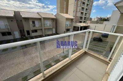 Aluga-se lindo sobrado no bairro cidade alta em condomínio fechado, sobrado com armários e ar split, 3 quartos sendo 1 suíte, quintal, 02 vagas.