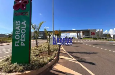 Vende-se ótimo terreno florais pérola, com 180m2, analisa pegar carro como parte de pagamento.