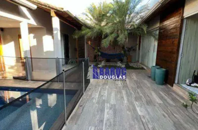 Aluga-se casa térrea em condominio fechado com 03 suítes, 04 vagas, com churrasqueira e piscina (semi-mobiliada)