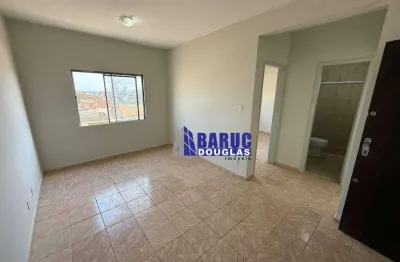 Vende-se apto residencial bela italia 02 quartos 01 garagem, localizado no bairro baú atrás da igreja de são benedito.