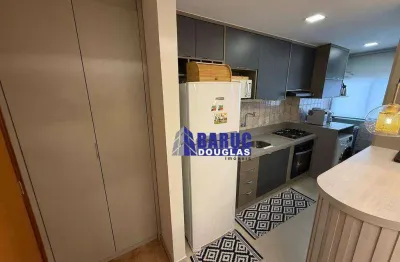 Vende-se lindo e reformado garden monte líbano com 03 quartos sendo 01 suíte,  completo de armários e ar split, andar alto e sol da manhã.