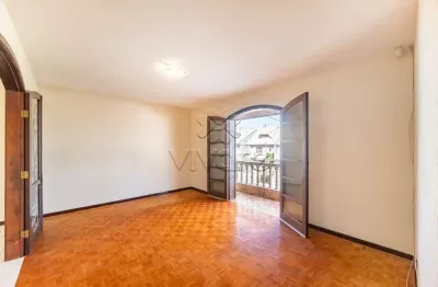 Casa com 3 quartos para alugar na rua doutor alfredo vieira barcelos, 119, uberaba, curitiba por r$ 3.600