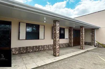 Casa térrea, 2 dormitórios, 2 bwc e semi-mobiliada no Guajuviras