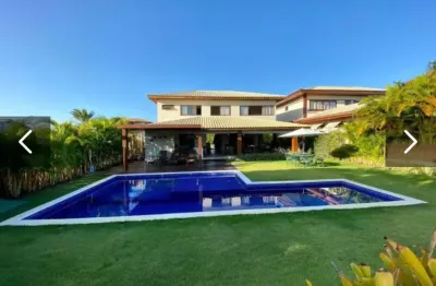 Vendo casa de alto padrão, com 05 suites, na praia do forte.