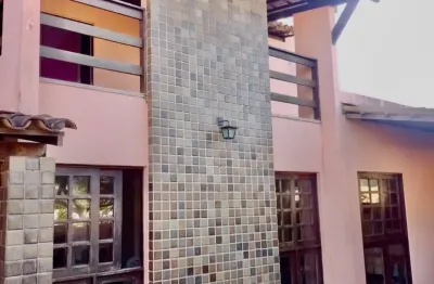 Vendo casa alto padrão de 5/4, com 01 suite, no condominio jardim placaford, em piatã, com area privativa - 280 m²- localização privilegiada - em salvador - bahia