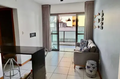 Vendo apartamento de 1/4, sendo 01 suite, 01 vaga de garagem, portaria, area privativa de 43 m2, localização privilegiada - bairro da pituba - em salvador.
