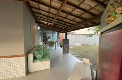 Vendo ou alugo anual - casa  de  2/4, com suíte , mobiliada - no bairro de ipitanga -  em lauro de freiras - bahia
