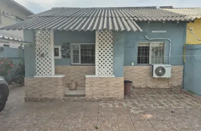 Excelente casa à venda em realengo com 3 quartos sendo 1 suíte