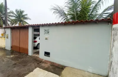 Vendo casa linear com 2 quartos, sendo 1 suíte em maricá - bairro guaratiba