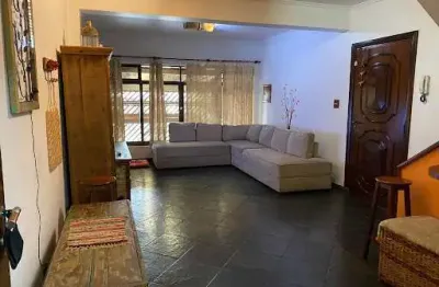 Sobrado no jardim hollywood, são bernardo do campo.