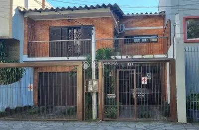 Casa com 5 quartos à venda na rua domingos crescêncio, 224, santana, porto alegre, 207 m2 por r$ 1.260.000