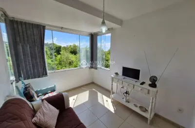 Apartamento com 2 quartos à venda na praça tamandaré, 1020, cristal, porto alegre, 61 m2 por r$ 299.000