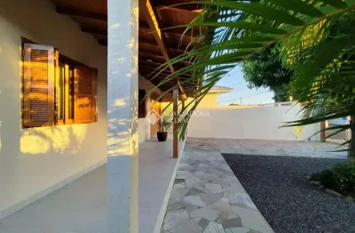 Casa com 2 quartos à venda na rua manoel calbo, 250, olaria, canoas, 134 m2 por r$ 649.000