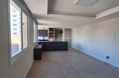 Apartamento com 2 quartos à venda na rua são carlos, 989, floresta, porto alegre, 60 m2 por r$ 300.000