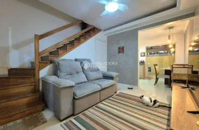 Casa em condomínio fechado com 2 quartos à venda na avenida josé aloísio filho, 889, humaitá, porto alegre, 70 m2 por r$ 300.000