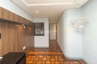 Apartamento com 1 quarto à venda na rua vinte e quatro de maio, 244, centro histórico, porto alegre, 49 m2 por r$ 235.000