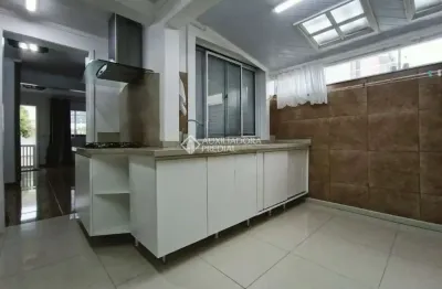 Casa em condomínio fechado com 3 quartos à venda na Avenida José Aloísio Filho, 889, Humaitá, Porto Alegre, 90 m2 por R$ 379.000
