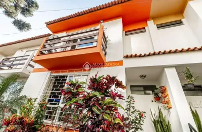 Casa em condomínio fechado com 3 quartos à venda na rua joaquim cruz, 331, santo antônio, porto alegre, 157 m2 por r$ 530.000