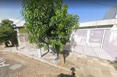 Casa com 3 quartos à venda na rua serafim alencastro, 205, sarandi, porto alegre, 108 m2 por r$ 700.000