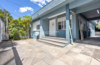Casa com 3 quartos à venda na Rua Serafim Alencastro, 205, Sarandi, Porto Alegre, 108 m2 por R$ 700.000