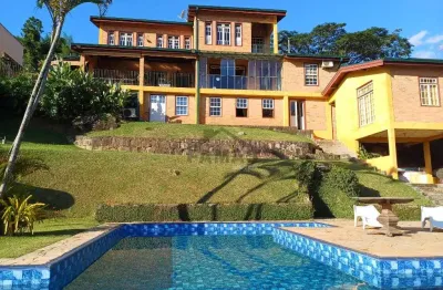 Com desing da toscana italiana para voce, com vista espetacular,  aqui no condominio sao joaquim em vinhedo/sp