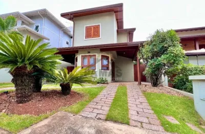 Porteira fechada - linda casa em condominio rica em armarios e toda mobiliada e decorada e piscina grande - valinhos - sp
