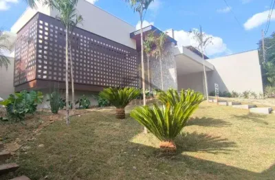 Casa totalmente terrea com arquitetura contemporanea, 4 suites, piscina sala e cozinha integrados no condominio marambaia, vinhedo/sp
