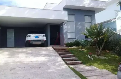 Casa aconchegante com piscina e espaco gourmet no condominio terras de sao francisco, vinhedo/sp.