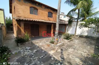 Casa com 3 dormitórios à venda, 417 m² por r$ 740.000,00 - foguete - cabo frio/rj