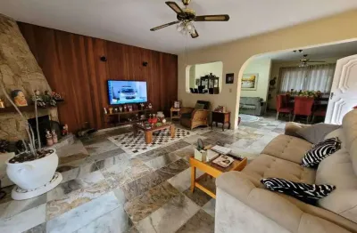 Casa com 3 dormitórios à venda, 248 m² por r$ 2.200.000,00 - condomínio flamboyant - atibaia/sp