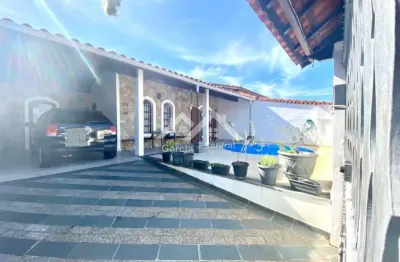 Casa com 3 quartos sendo 1 suíte com edícula em peruíbe