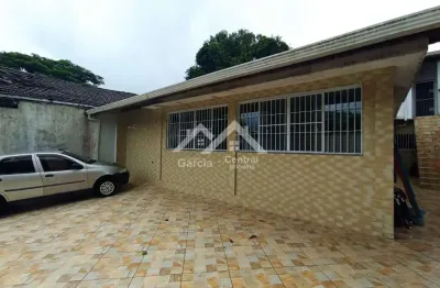 Casa com 2 quartos à venda na Centro, 250, Centro, Peruíbe